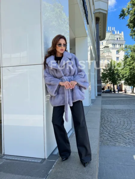 Норковое пончо из меха голубой норки - фото 1