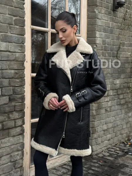 Удлиненная дубленка на белой овчине - фото 9