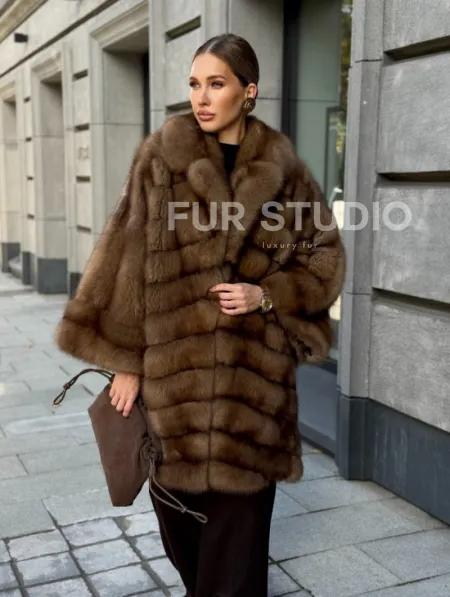 Шуба из куницы оверсайз - фото 10