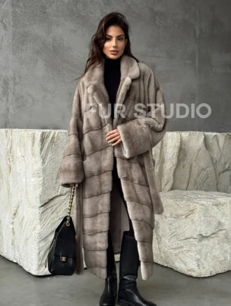 Удлинённая норковая шуба с поясом - фото 6