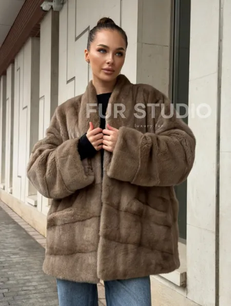 Норковый полушубок пастель V-образный воротник - фото 10