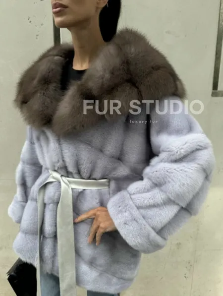 Шуба норковая с капюшоном из меха куницы - цвет голубой - фото 4