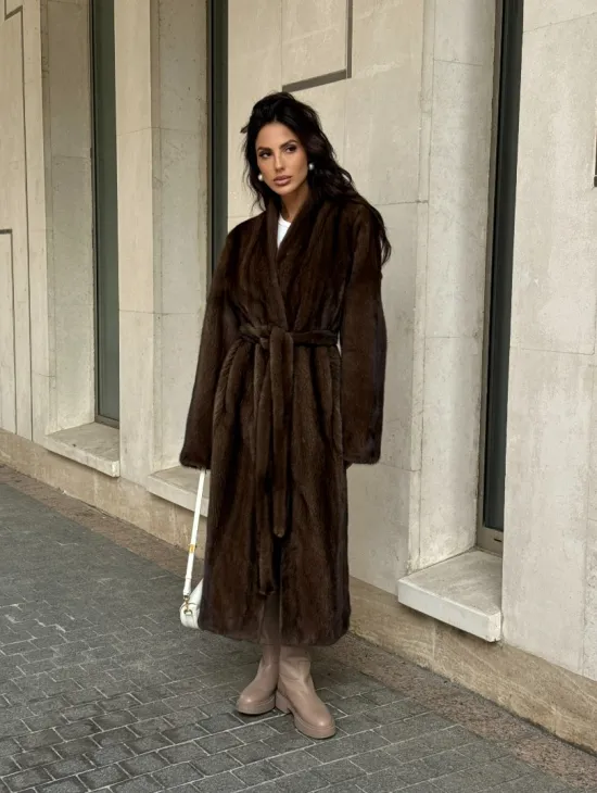 Модная шуба из скандинавской норки PREMIUM COLLECTION без воротника - фото 11