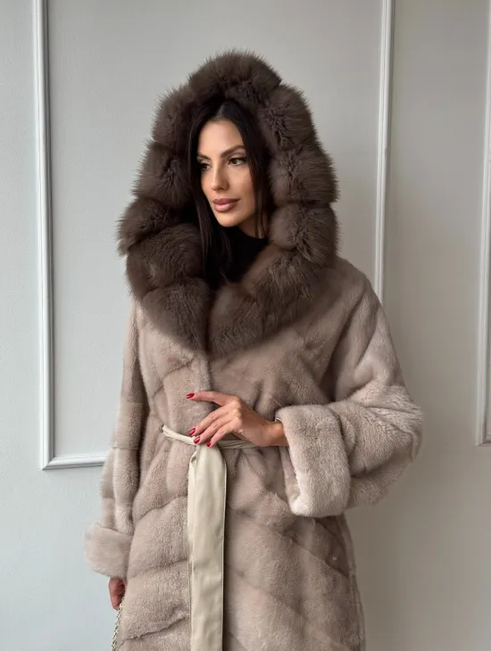 Меховое полупальто из меха норки с капюшоном куница - фото 10