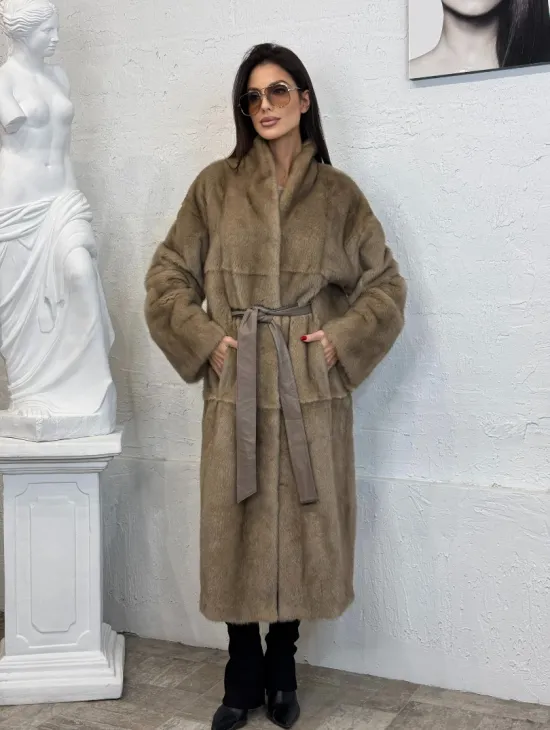 Элегантная норковая шуба кимоно с V-образным воротником в цвете Pastel - фото 9