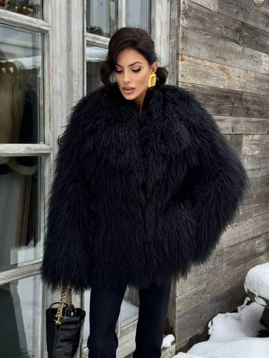 Черная шуба из натурального меха ламы - английский воротник PREMIUM COLLECTION - фото 6
