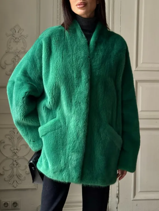 Изумрудный норковый полушубок с V-образным воротником - фото 2