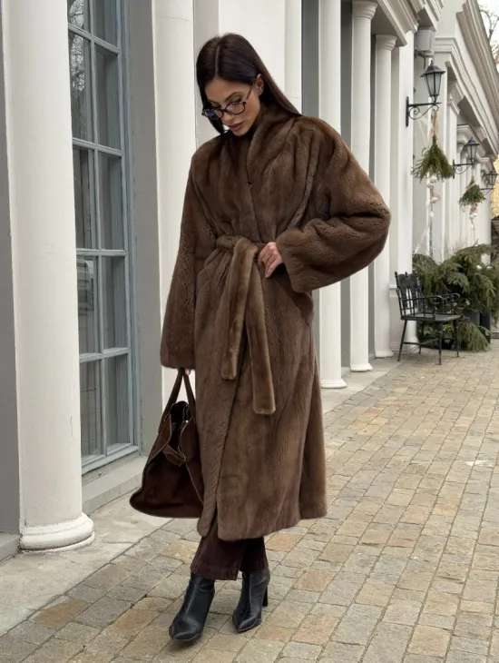 Натуральная шуба пастель из скандинавской норки SAGA FURS SUPERIOR - фото 9