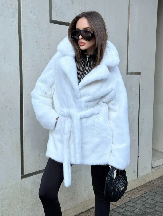 Белый норковый полушубок - кимоно с английским воротником - фото 6