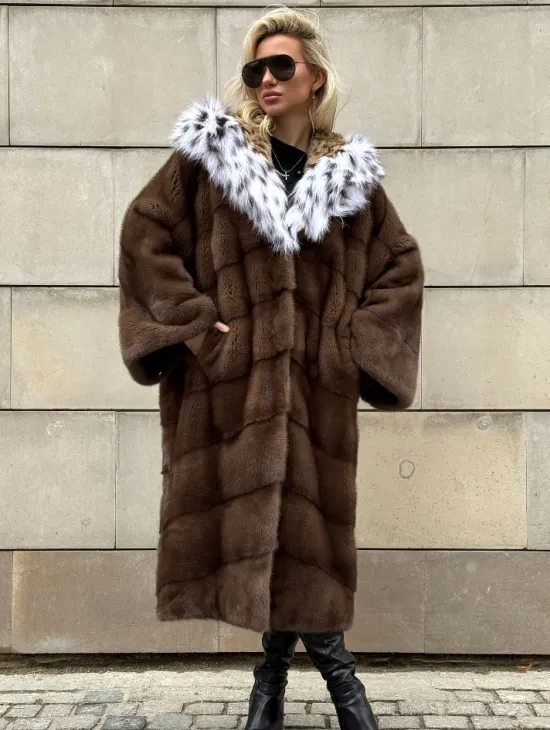 Норковая шуба с капюшоном из лисы под рысь - стиль 