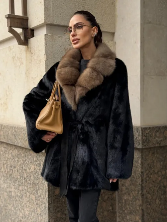 Черный норковый полушубок - кимоно с воротником из меха куницы - фото 9