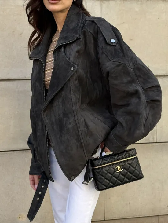 Бомбер оверсайз из замши Grey с двойным воротником и карманами - фото 3