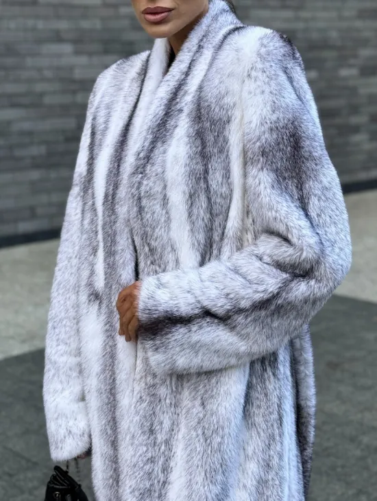 Длинная шуба из натурального импортного меха норки крестовки - фото 1