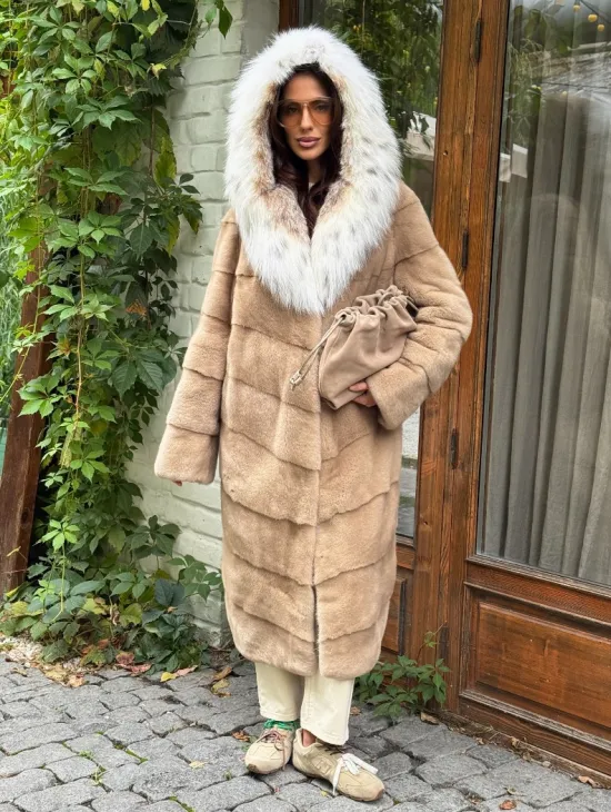 Бежевая норковая шуба с капюшоном рысь - фото 7