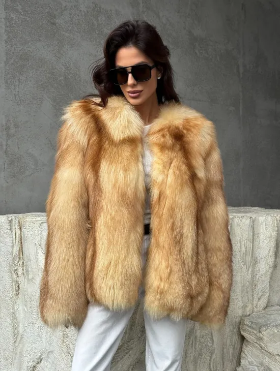 Шуба из натурального лисьего меха - фото 8