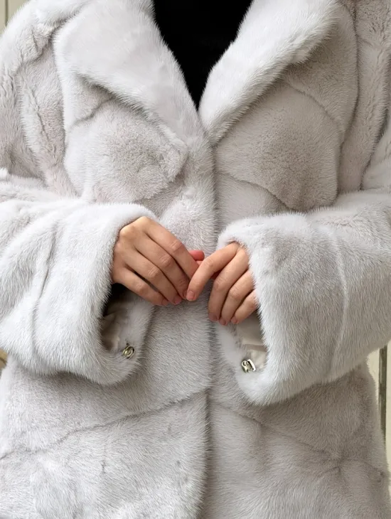 Светлый норковый полушубок - фото 1