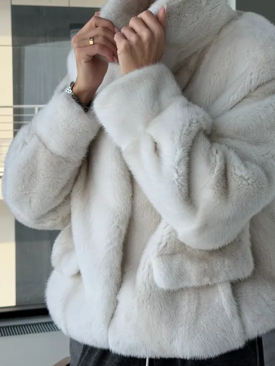 Модная женская норковая куртка - фото 2