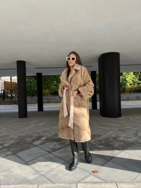 Шуба из меха аукционной норки с английским воротником - фото 6