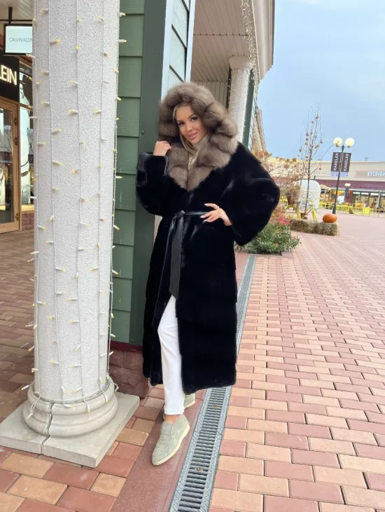 Черная норковая шуба с капюшоном из меха куницы - фото 5