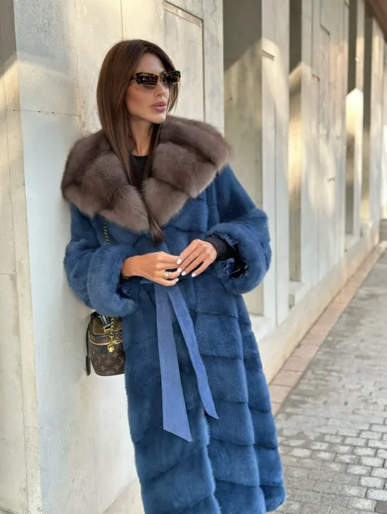 Роскошная норковая шуба с капюшоном из меха куницы - цвет королевский синий - фото 3