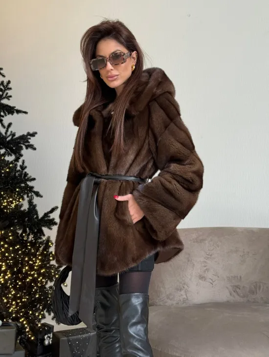 Норковый жакет с капюшоном, роспуск в цвете орех - фото 4