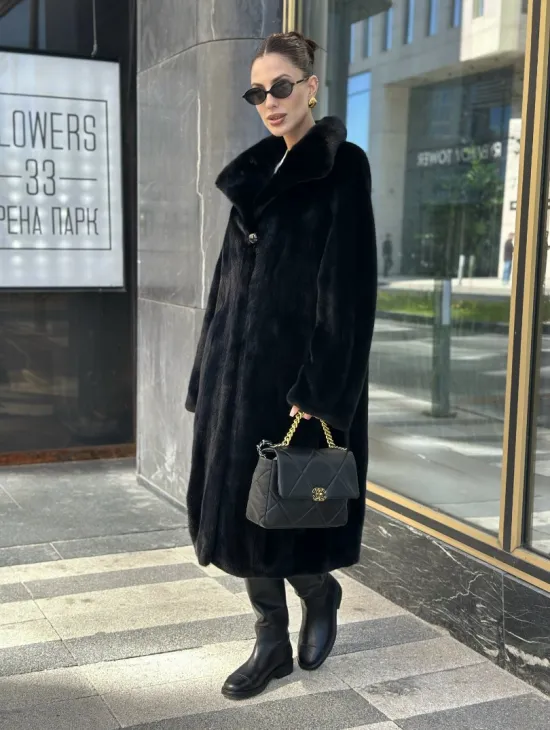 Шуба из аукционного меха норки SAGA FURS - фото 0