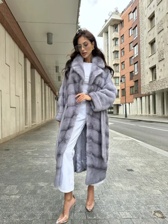 Пальто из голубой норки - фото 7