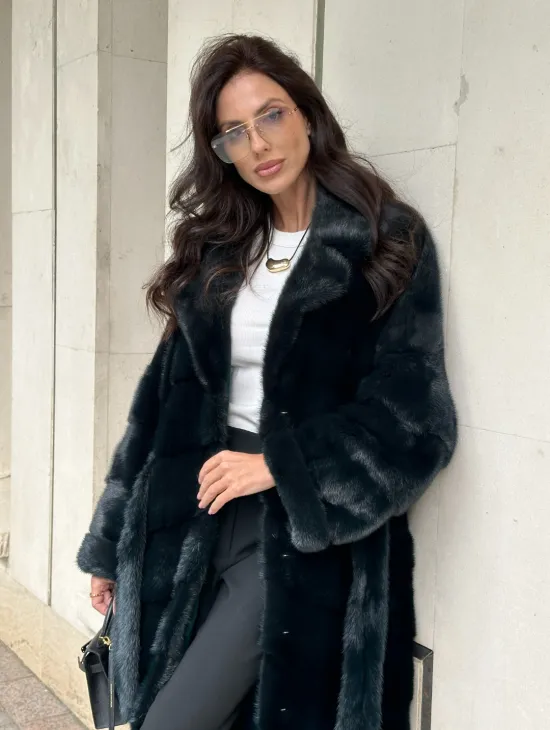 Шуба из меха норки с английским воротником темно - зеленый изумруд - фото 1